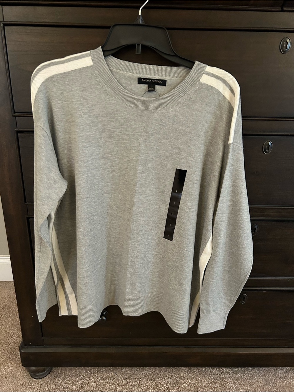 NWT Banana Republic Light Gray Crewneck Sweater White Shoulder Side Stripes